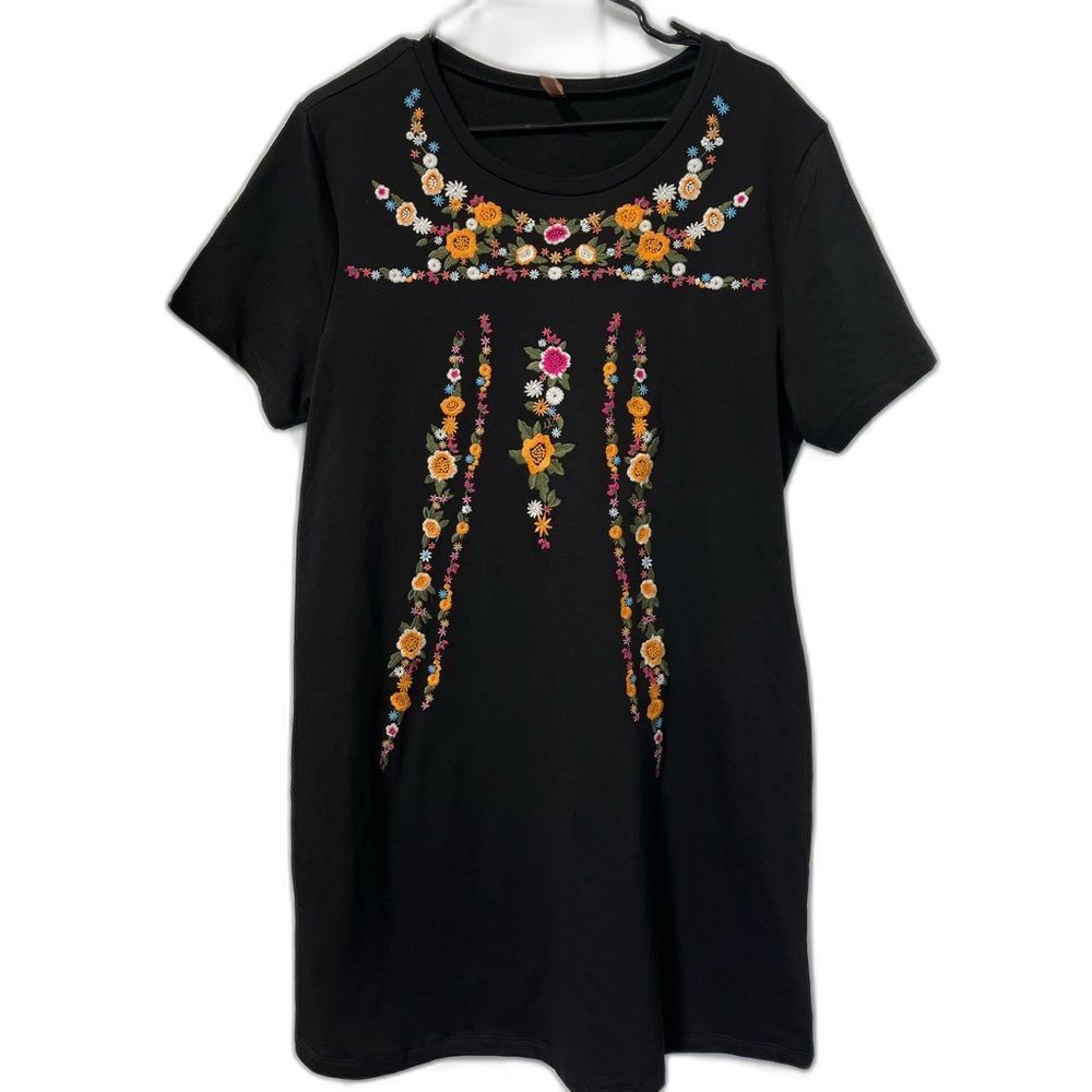 Jardin by Macris Scoop neck embroidered dress size large